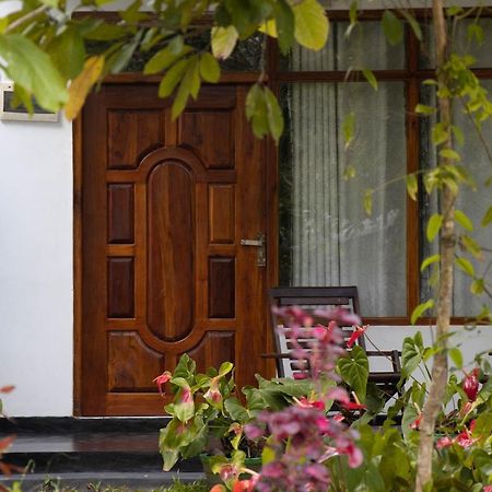 Freedom Home Stay Sigirija Zewnętrze zdjęcie